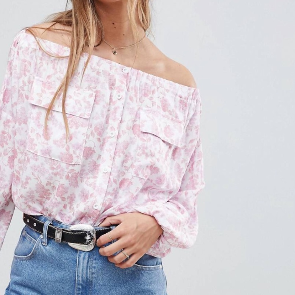 Beautiful Off the shoulder floral long sleeve top